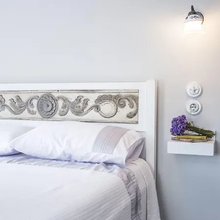 ベッド・アンド・ブレックファスト Bozca ボズカーダ