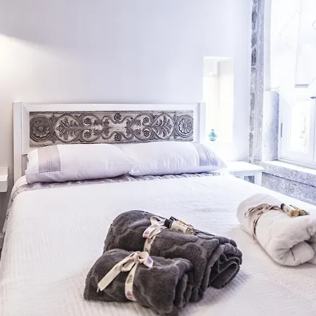 ベッド・アンド・ブレックファスト Bozca ボズカーダ